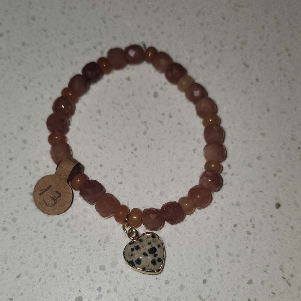 Elegant Heart Charm Beaded Bracelet